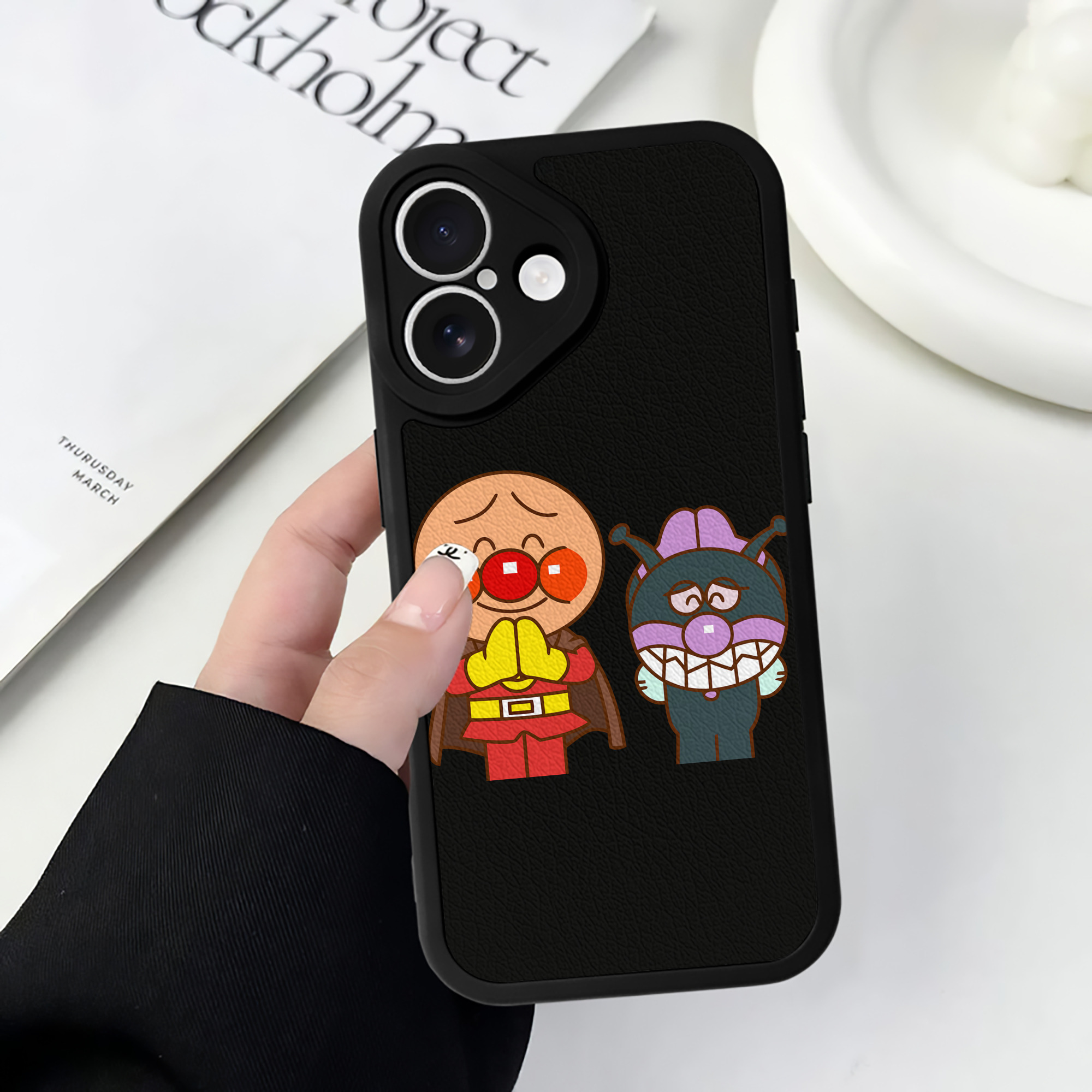 （画像用） アンパンマン Anpanman 【iPhone 16シリーズ対応】シリコンスマホケース（レザー調） 材質：シリコン